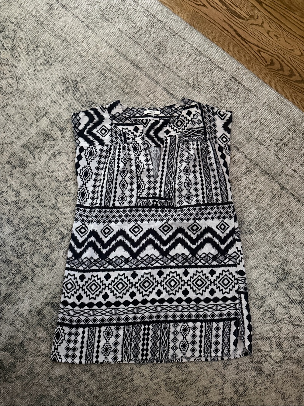 Madewell Black & White Geometric Sleeveless tunic dress